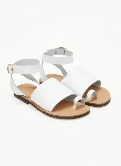 Σανδάλια δερμάτινα με φαρδιά φάσα Estil - Λευκό -The Fashion Project Κατάστημα dermatina estil flat pedila me fardia fasa 105151 4w1h