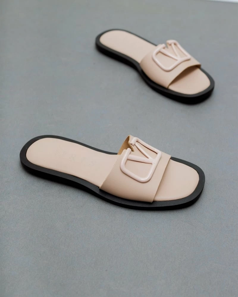 Σανδάλια δερμάτινα με αγκράφα Iris - Nude Σανδάλια δερμάτινα με αγκράφα Iris - Nude -The Fashion Project Κατάστημα dermatina isia pedila me malaki sola 93878 8web