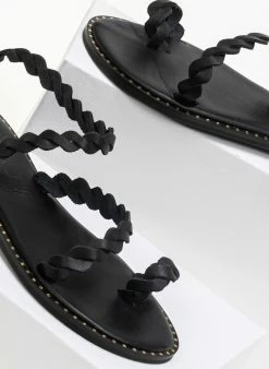 Σανδάλια δερμάτινα με περαστό λουράκι Iris - Μαύρο -The Fashion Project Κατάστημα dermatina isia pedila me perasto louraki 90684 9ska