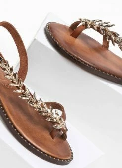 Σανδάλια δερμάτινα με διακσμητικό Iris - Καφέ -The Fashion Project Κατάστημα dermatina isia pedila me sxedio fulla elias 90622 x63k