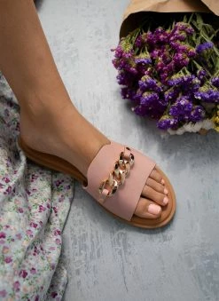 Σανδάλια δερμάτινα με αλυσίδα Estil - Nude 5 Σανδάλια δερμάτινα με αλυσίδα Estil - Nude -The Fashion Project Κατάστημα dermatina sandalia estil me alusida 100802 slk9