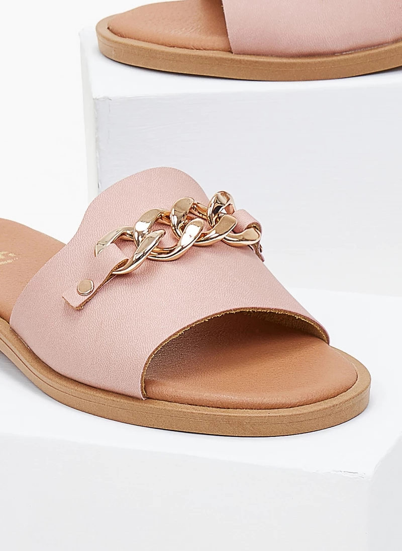 Σανδάλια δερμάτινα με αλυσίδα estil - Nude Σανδάλια δερμάτινα με αλυσίδα Estil - Nude -The Fashion Project Κατάστημα dermatina sandalia estil me alusida 100802 um88