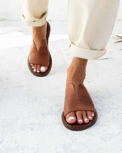 Σανδάλια δερμάτινα με άνοιγμα στη φάσα Iris - Καφέ -The Fashion Project Κατάστημα dermatina sandalia me anoigma sti fasa 90999 pu9k