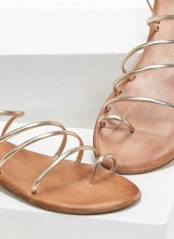 Σανδάλια δερμάτινα με λεπτά λουράκια Iris - Χρυσό -The Fashion Project Κατάστημα dermatina sandalia me lepta lourakia 90599 96ix