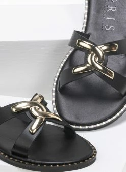 Σανδάλια δερμάτινα με αγκράφα Iris - Μαύρο -The Fashion Project Κατάστημα dermatina sandalia me leptomereia sti sola 90680 0niy