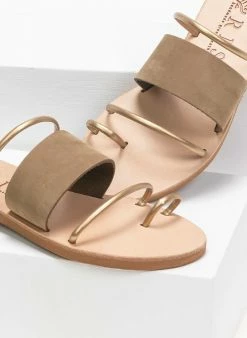 Σανδάλια δερμάτινα με μεταλλικό χρώμα στα λουράκια Iris - Λαδί -The Fashion Project Κατάστημα dermatina sandalia me metalliko xrwma sta lourakia 90952 23b1