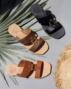 The Fashion Project Σανδάλια δερμάτινα με τετράγωνη αγκράφα - Ταμπά -The Fashion Project Κατάστημα dermatina sandalia me tetragwni agkrafa 80150 69f9