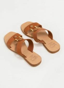 The Fashion Project Σανδάλια δερμάτινα με τετράγωνη αγκράφα - Ταμπά -The Fashion Project Κατάστημα dermatina sandalia me tetragwni agkrafa 80150 7daj