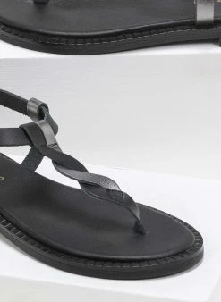 Σανδάλια δερμάτινα με διχρωμία Estil - Μαύρο/Ατσαλί -The Fashion Project Κατάστημα estil dermatina isia pedila me dixrwmia 90162 xkj5