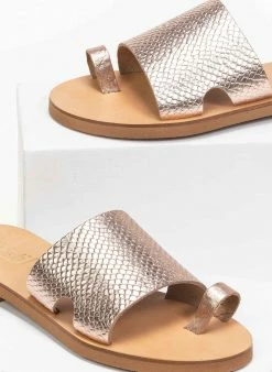 Σανδάλια δερμάτινα με ανάγλυφο Pattern Estil - Χαλκός