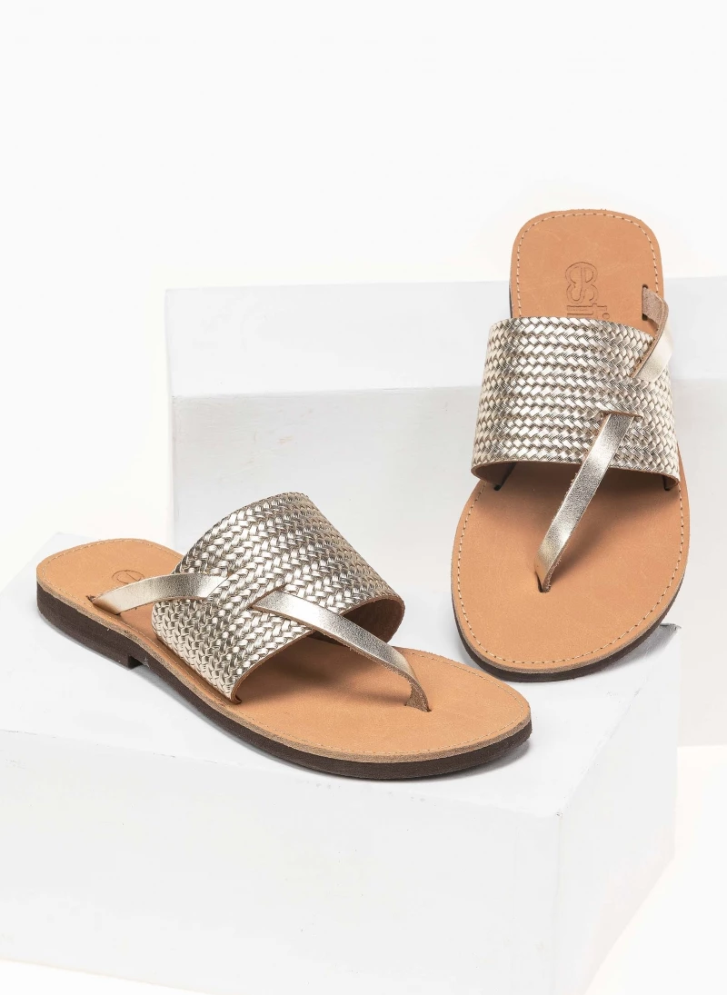 Σανδάλια δερμάτινα με ανάγλυφο pattern estil - Χρυσό Σανδάλια δερμάτινα με ανάγλυφο Pattern Estil - Χρυσό -The Fashion Project Κατάστημα estil dermatina sandalia me anaglufo sxedio psatha 91764 s3h0