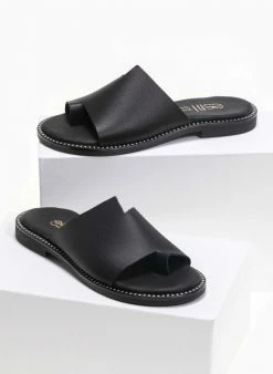 Σανδάλια δερμάτινα με άνισο τελείωμα Estil - Μαύρο -The Fashion Project Κατάστημα estil dermatina sandalia me aniso teleiwma 90231 2ejb