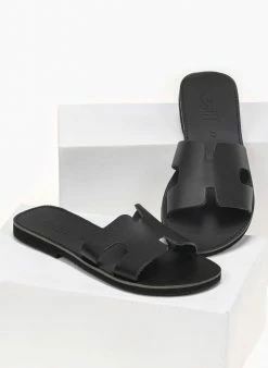 Σανδάλια δερμάτινα με άνοιγμα Estil - Μαύρο -The Fashion Project Κατάστημα estil dermatina sandalia me anoigmata sto plai 91733 fz82