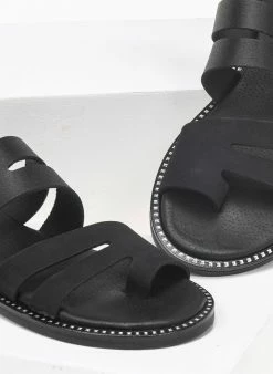 Σανδάλια δερμάτινα ανοίγματα στη φάσα Estil - Μαύρο 4 Σανδάλια δερμάτινα ανοίγματα στη φάσα Estil - Μαύρο -The Fashion Project Κατάστημα estil dermatina sandalia me duo fases kai anoigmat 91894 ba9e