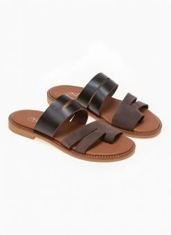 Σανδάλια δερμάτινα ανοίγματα στη φάσα Estil - Καφέ -The Fashion Project Κατάστημα estil dermatina sandalia me duo fases kai anoigmat 91897 slay