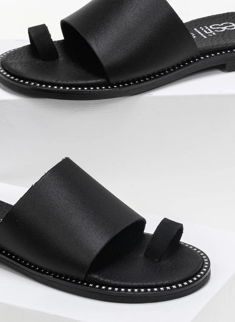 Σανδάλια δερμάτινα με φαρδιά φάσα estil - Μαύρο Σανδάλια δερμάτινα με φαρδιά φάσα Estil - Μαύρο -The Fashion Project Κατάστημα estil dermatina sandalia me fardia fasa 90236 k2i2