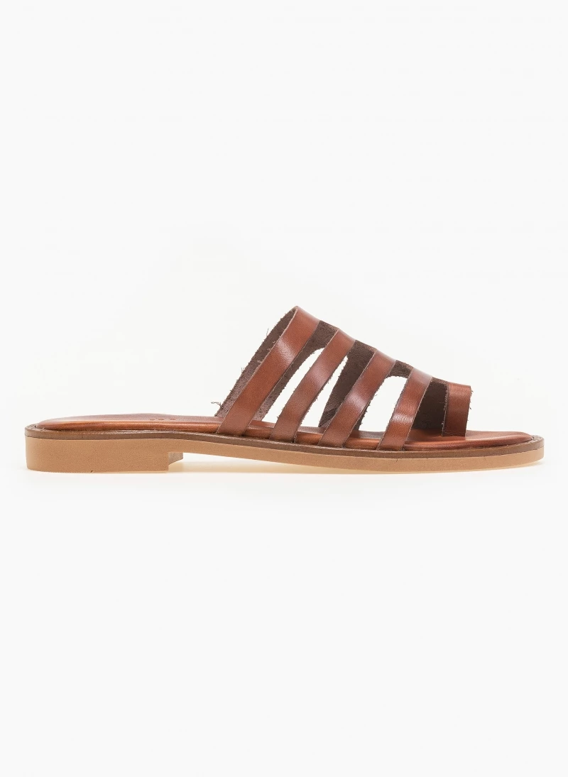 Σανδάλια δερμάτινα με κοψίματα στη φάσα estil - Ταμπά Σανδάλια δερμάτινα με κοψίματα στη φάσα Estil - Ταμπά -The Fashion Project Κατάστημα estil dermatina sandalia me kopsimata sti fasa 91405 knaf