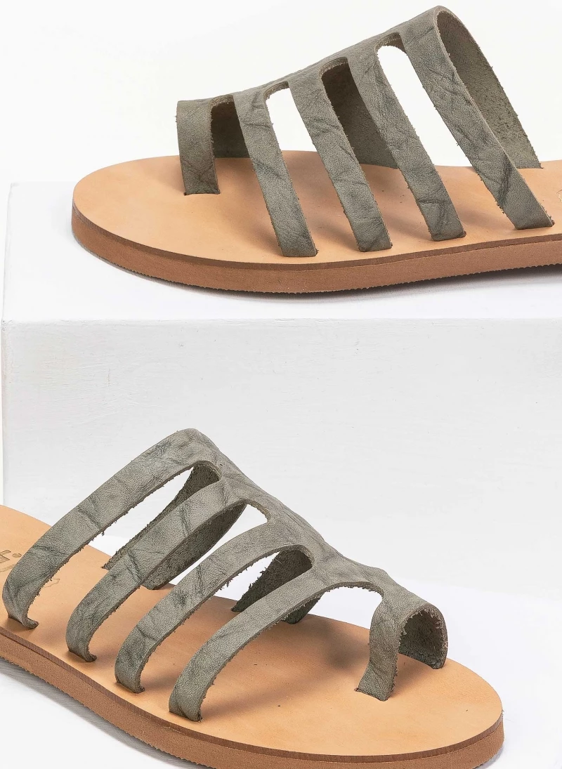 Σανδάλια δερμάτινα με λουράκια estil - Λαδί Σανδάλια δερμάτινα με λουράκια Estil - Λαδί -The Fashion Project Κατάστημα estil dermatina sandalia me lepta lourakia 91227 rtcd