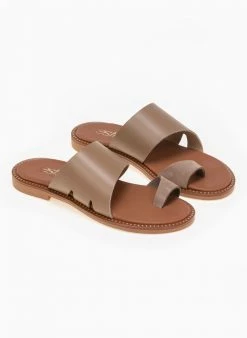 The Fashion Project Σανδάλια Estil δερμάτινα με λοξή φάσα - Μπεζ