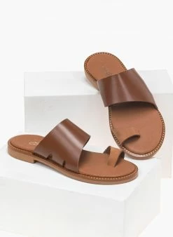 The Fashion Project Σανδάλια Estil δερμάτινα με λοξή φάσα - Ταμπά 4 The Fashion Project Σανδάλια Estil δερμάτινα με λοξή φάσα - Ταμπά -The Fashion Project Κατάστημα estil dermatina sandalia me loksi fasa 91885 mjl7