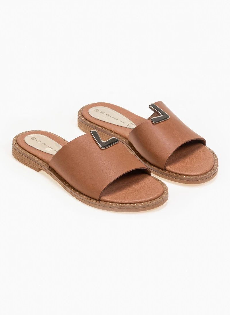Σανδάλια δερμάτινα με μέταλλο Estil - Caramel