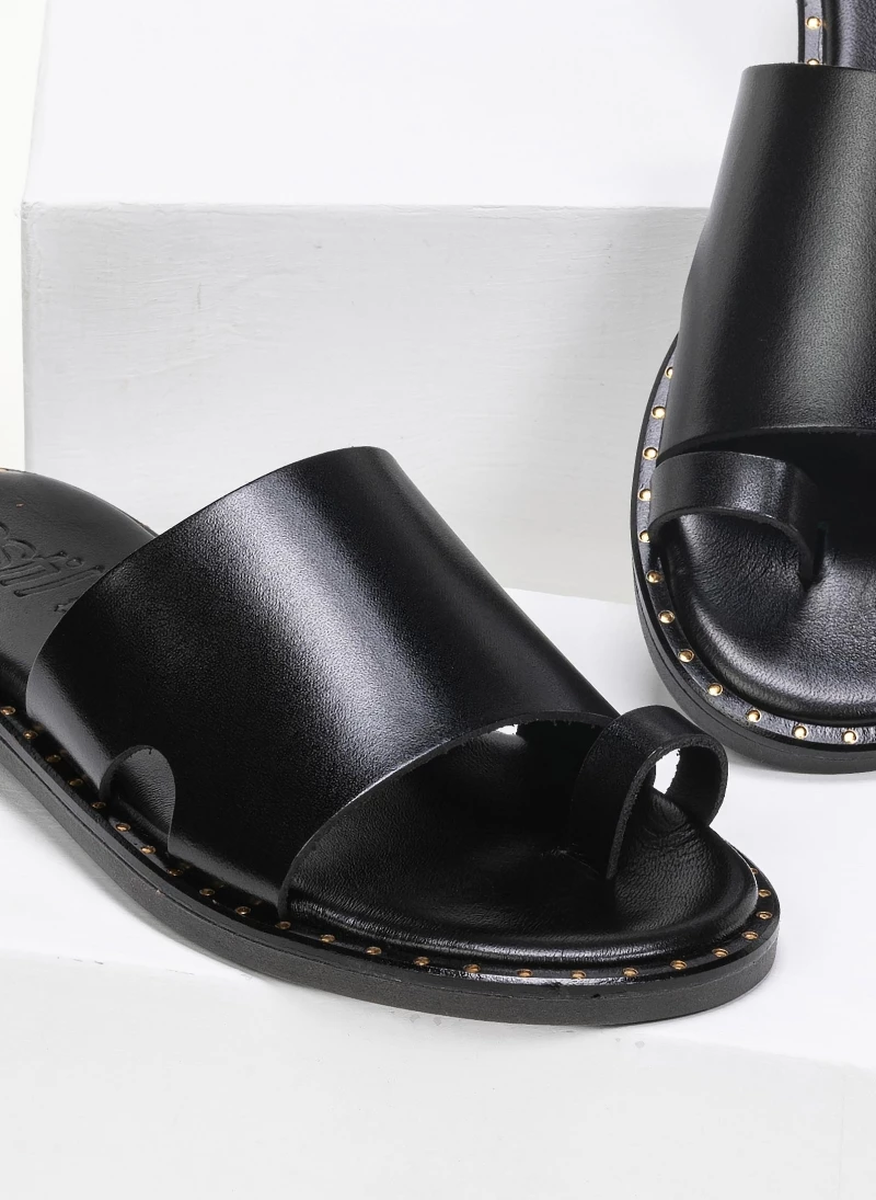 Σανδάλια δερμάτινα με μικρά ανοίγματα estil - Μαύρο Σανδάλια δερμάτινα με μικρά ανοίγματα Estil - Μαύρο -The Fashion Project Κατάστημα estil dermatina sandalia me mikra anoigmata 91181 9h7u