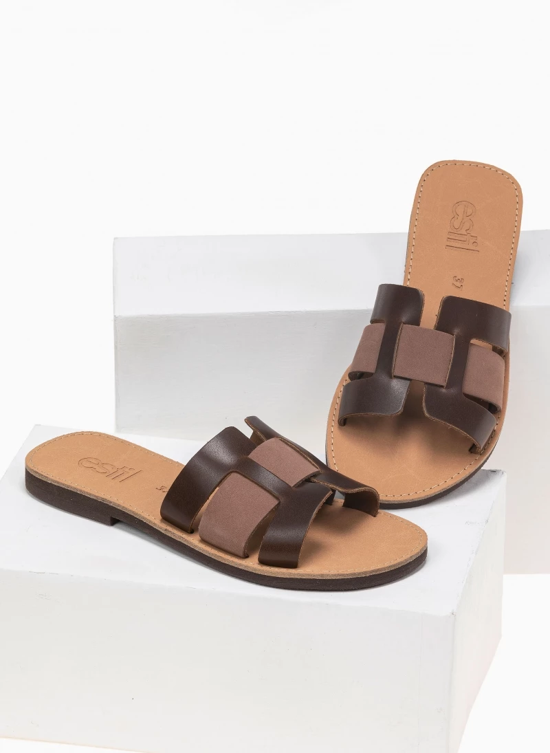 Σανδάλια δερμάτινα με περαστή φάσα estil - Καφέ Σανδάλια δερμάτινα με περαστή φάσα Estil - Καφέ -The Fashion Project Κατάστημα estil dermatina sandalia me perasti fasa 91752 wzbg