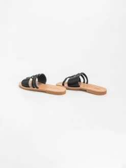 Σανδάλια δερμάτινα με τρουκς Estil - Μαύρο -The Fashion Project Κατάστημα estil flat dermatina sandalia me kommatia kai lour 67925 xb5o