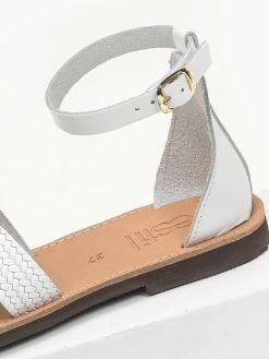 Σανδάλια Ankle Strap με ανάγλυφο σχέδιο Estil - Λευκό -The Fashion Project Κατάστημα estil isia pedila me mpareta 92461 huzg