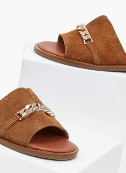 Σανδάλια δερμάτινα με αλυσίδα Estil - Ταμπά -The Fashion Project Κατάστημα estil kastorina sandalia me alusida 101176 0eik