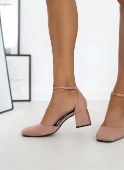 Γόβες καρέ σατέν με μπαρέτα Tfp - Nude -The Fashion Project Κατάστημα goves kare saten me mpareta tfp 108798 yuag