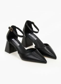 The Fashion Project Γόβες μυτερές με μπαρέτα - Μαύρο 6 The Fashion Project Γόβες μυτερές με μπαρέτα - Μαύρο -The Fashion Project Κατάστημα goves muteres me mpareta 107156 11ij