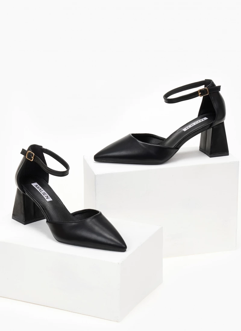 Γόβες μυτερές με μπαρέτα - Μαύρο The Fashion Project Γόβες μυτερές με μπαρέτα - Μαύρο -The Fashion Project Κατάστημα goves muteres me mpareta 107156 wd2f