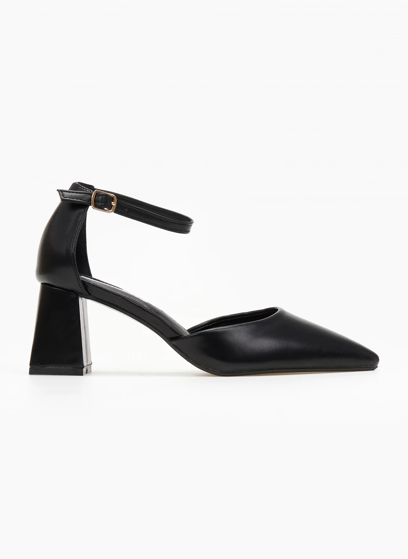 Γόβες μυτερές με μπαρέτα - Μαύρο The Fashion Project Γόβες μυτερές με μπαρέτα - Μαύρο -The Fashion Project Κατάστημα goves muteres me mpareta 107156 yr36