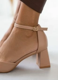 The Fashion Project Γόβες μυτερές με μπαρέτα - Πούρο