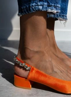 The Fashion Project Γόβες μυτερές σατέν με πέτρες - Πορτοκαλί -The Fashion Project Κατάστημα goves muteres saten me petres 99899 oxvd