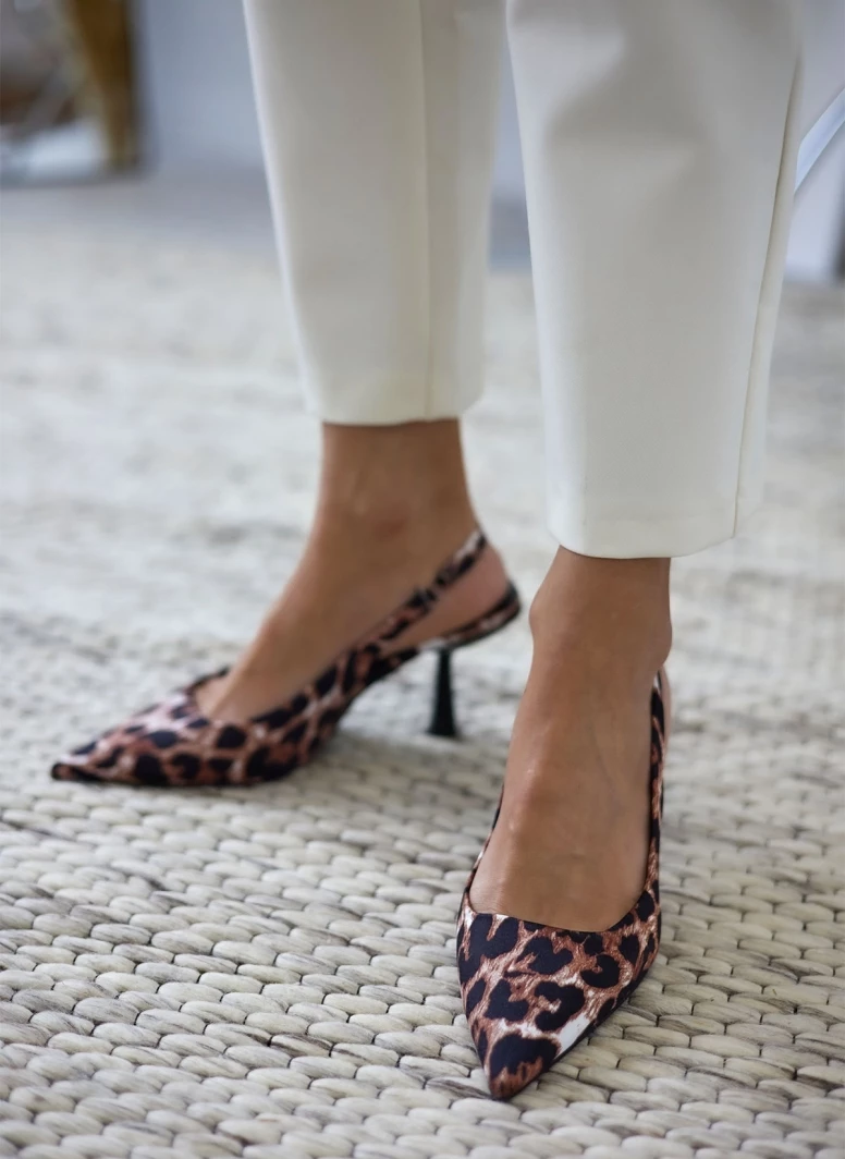 Γόβες σατέν μυτερές με print - Leopard The Fashion Project Γόβες σατέν μυτερές με Print - Leopard -The Fashion Project Κατάστημα goves saten muteres me print 110859 paz9