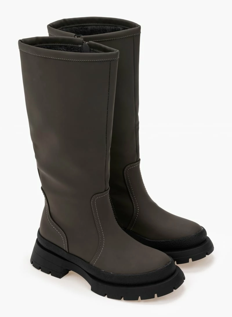 Μπότες chunky σε ματ χρώματα - Λαδί The Fashion Project Μπότες Chunky σε ματ χρώματα - Λαδί -The Fashion Project Κατάστημα mat isies mpotes me idiaiteri sola 97581 l1s9