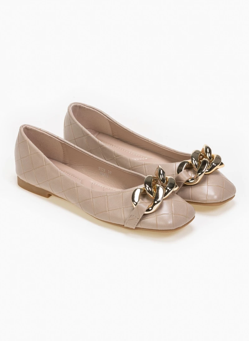 Μπαλαρίνες με pattern καπιτονέ και αλυσίδα - Πούρο The Fashion Project Μπαλαρίνες με Pattern καπιτονέ και αλυσίδα - Πούρο -The Fashion Project Κατάστημα mpalarines me pattern kapitone kai alusida 87054 fwn6