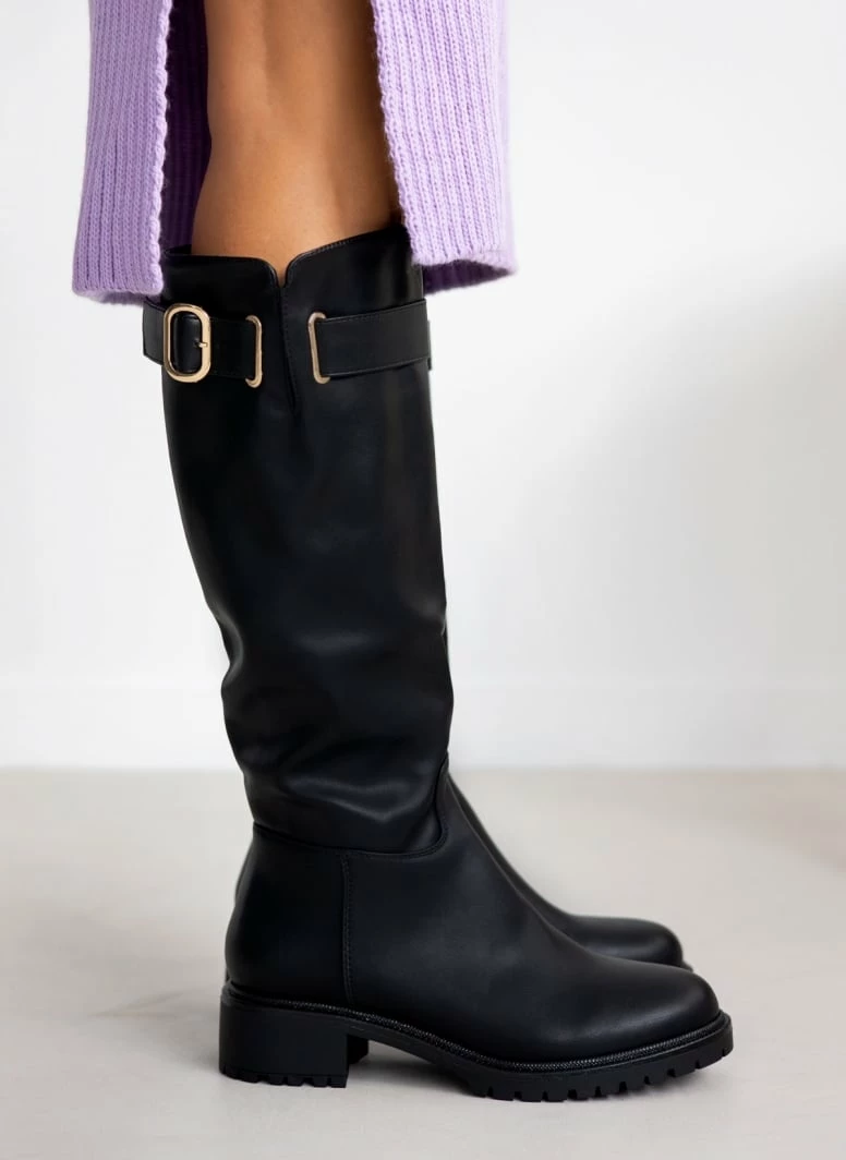 Μπότες φλατ με ζωνάκι - Μαύρο The Fashion Project Μπότες φλατ με ζωνάκι - Μαύρο -The Fashion Project Κατάστημα mpotes flat me zwnaki 108884 3k9m