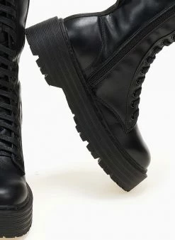 The Fashion Project Μπότες με κορδόνια και ψηλή σόλα - Μαύρο -The Fashion Project Κατάστημα mpotes me kordonia kai psili sola 107265 ofl6