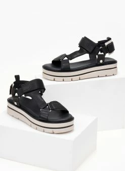 Σανδάλια δερμάτινα Sporty Carmela 68543 - Μαύρο 5 Σανδάλια δερμάτινα Sporty Carmela 68543 - Μαύρο -The Fashion Project Κατάστημα pedila dermatina me velcro carmela 68543 104893 xo2z