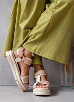 Σανδάλια δερμάτινα Sporty Carmela 68543 - Πάγου -The Fashion Project Κατάστημα pedila dermatina me velcro carmela 68543 104895 4z91