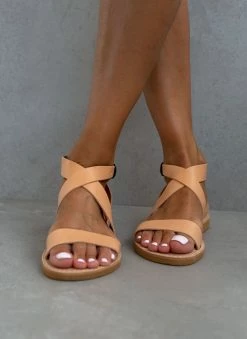 Σανδάλια δερμάτινα με Crossover μπαρέτα Iris - Φυσικό 8 Σανδάλια δερμάτινα με Crossover μπαρέτα Iris - Φυσικό -The Fashion Project Κατάστημα pedila isia xeiropoiita dermatina 90689 mkpl