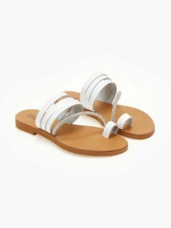 Σανδάλια δερμάτινα με λοξό Strass λουράκι Estil - Λευκό -The Fashion Project Κατάστημα sandalia dermatina estil me lokso strass louraki 105450 0fxg