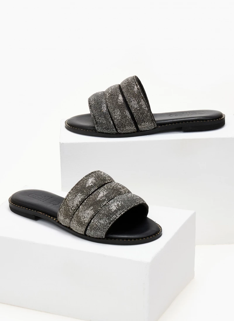 Σανδάλια δερμάτινα με στρας φάσα estil - Μαύρο Σανδάλια δερμάτινα με στρας φάσα Estil - Μαύρο -The Fashion Project Κατάστημα sandalia dermatina estil me strass fasa 105032 39u7