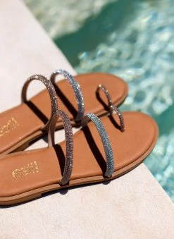 Σανδάλια δερμάτινα με στρας και διχρωμία Estil - Ασημί -The Fashion Project Κατάστημα sandalia dermatina estil me strass kai dixrwmia 105362 efyw