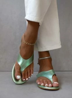 Estil Σανδάλια δερμάτινα μεταλλιζέ Esti - Βεραμάν 5 Estil Σανδάλια δερμάτινα μεταλλιζέ Esti - Βεραμάν -The Fashion Project Κατάστημα sandalia dermatina estil metallize 106241 eoz0