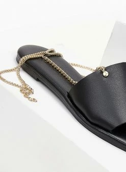 Σανδάλια δερμάτινα με Anklet αλυσίδα Iris - Μαύρο 7 Σανδάλια δερμάτινα με Anklet αλυσίδα Iris - Μαύρο -The Fashion Project Κατάστημα sandalia dermatina iris me anklet alusida 102720 vl9k