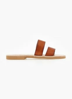 Σανδάλια δερμάτινα με δύο φάσες Iris - Ταμπά -The Fashion Project Κατάστημα sandalia dermatina iris me duo fases 103996 39kn